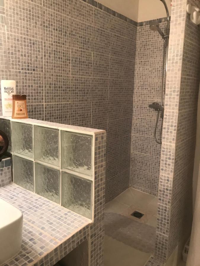 Chambre D'Hotes Le Cedre 阿普特 外观 照片